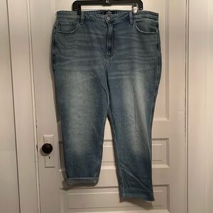 Hollister boyfriend jeans, short